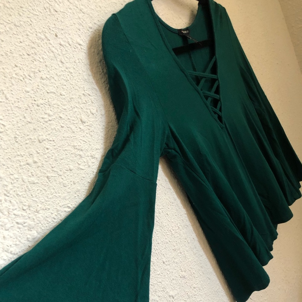 Forever 21 Green 70’s Style Top